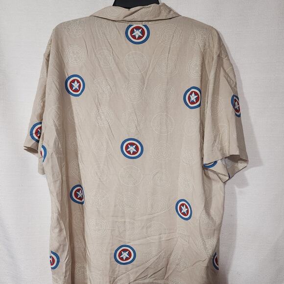 Captain America button down short sleeve shirt Men's X-Large - Picture 7 of 7